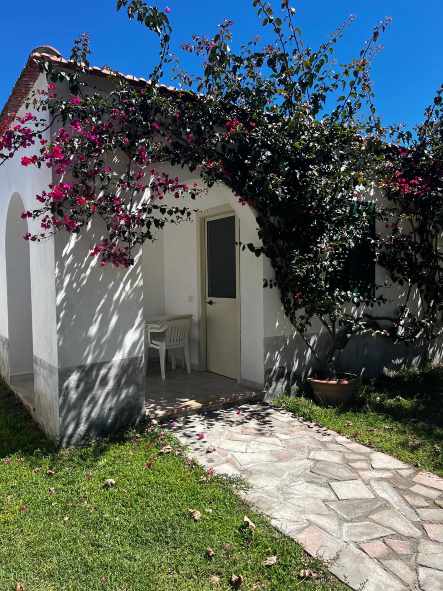 Residence Margherita Peschici Buitenkant foto